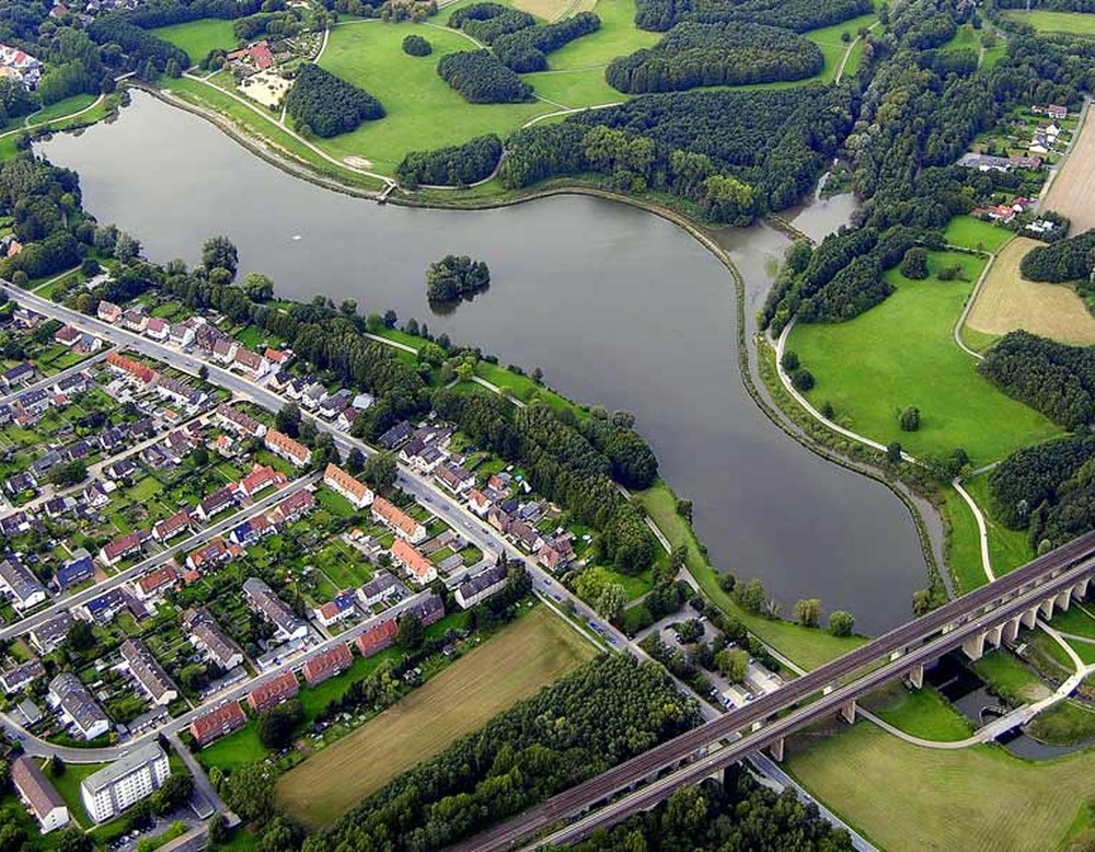 Luftansicht des Obersees in Bielefeld.