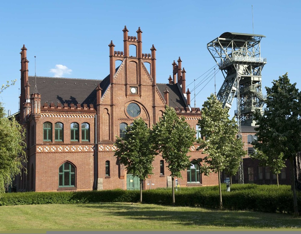 Dortmund, Arbeitergarten des LWL-Museum Zeche Zollern;  Alte Verwaltung