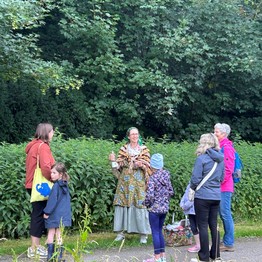 Espelkamp, Schloss Benkhausen, Rettungshunde und Ihre Besitzer:innen