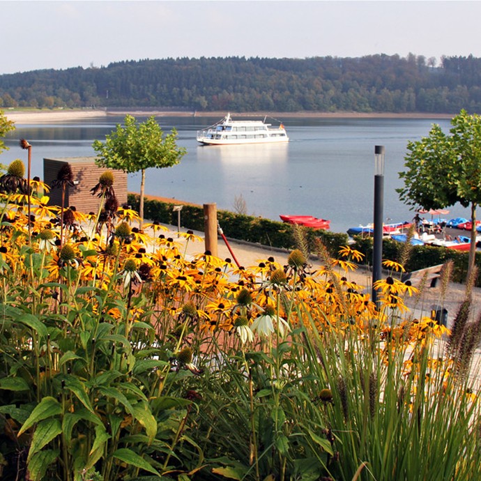 Sundern_Sorpesee Promenade (vergrößerte Bildansicht wird geöffnet)