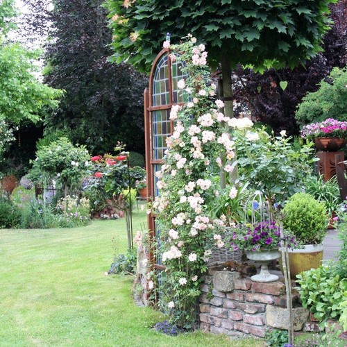Hamm: Garten KUN(S)TERBUNT