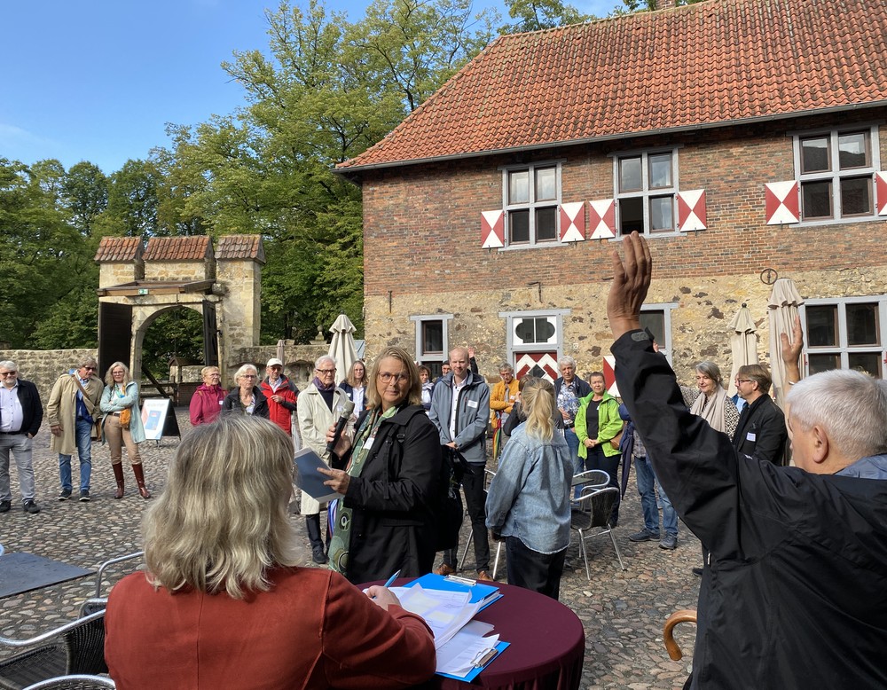 Akteurstreffen der LWL-Initiative "Gärten und Parks in Westfalen-Lippe" in der und um die Burg Vischering in Lüdinghausen