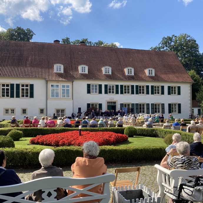 Veranstaltung im Kurpark Bad Holzhausen in Preußisch Oldendorf (vergrößerte Bildansicht wird geöffnet)