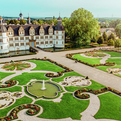 Schloss Neuhaus