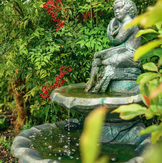Wasserspiel im Hausgarten