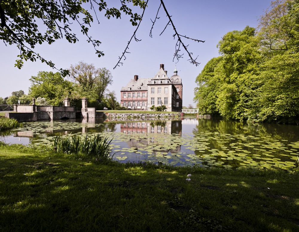 Lippetal, Schloss Hovestadt