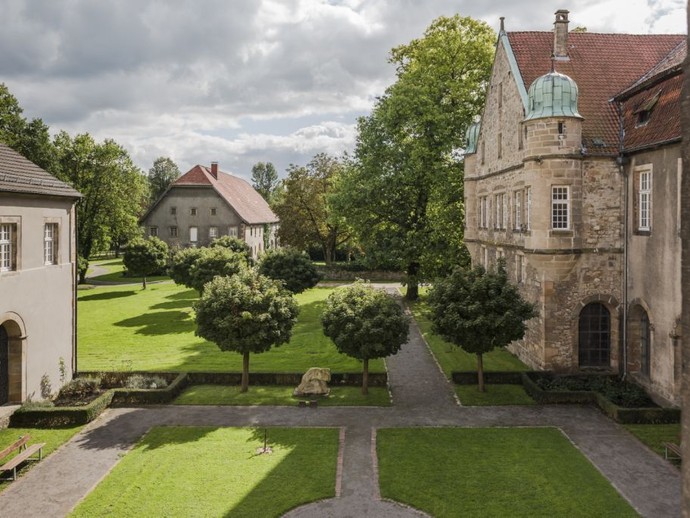 Willebadessen: Kloster / Schloss